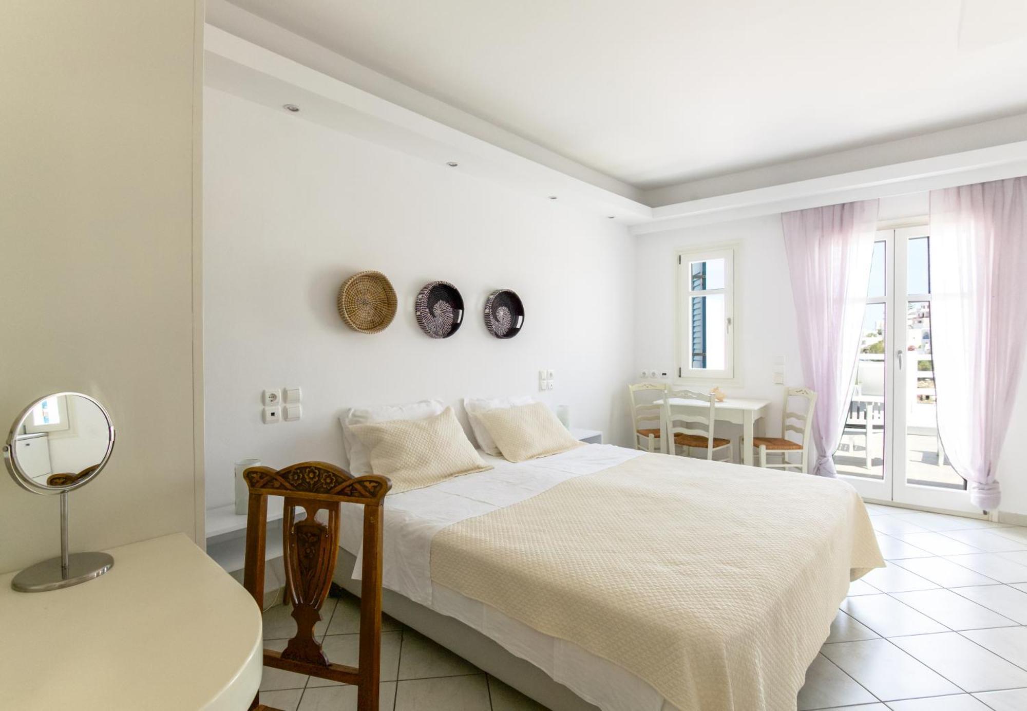 Alexandros Apartments Náusza Kültér fotó